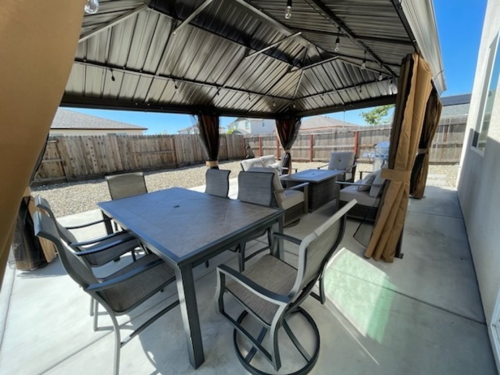 5BR Home | Hard Rock Casino & Beale AFB Area Vacation Rental in California - RedAwning
