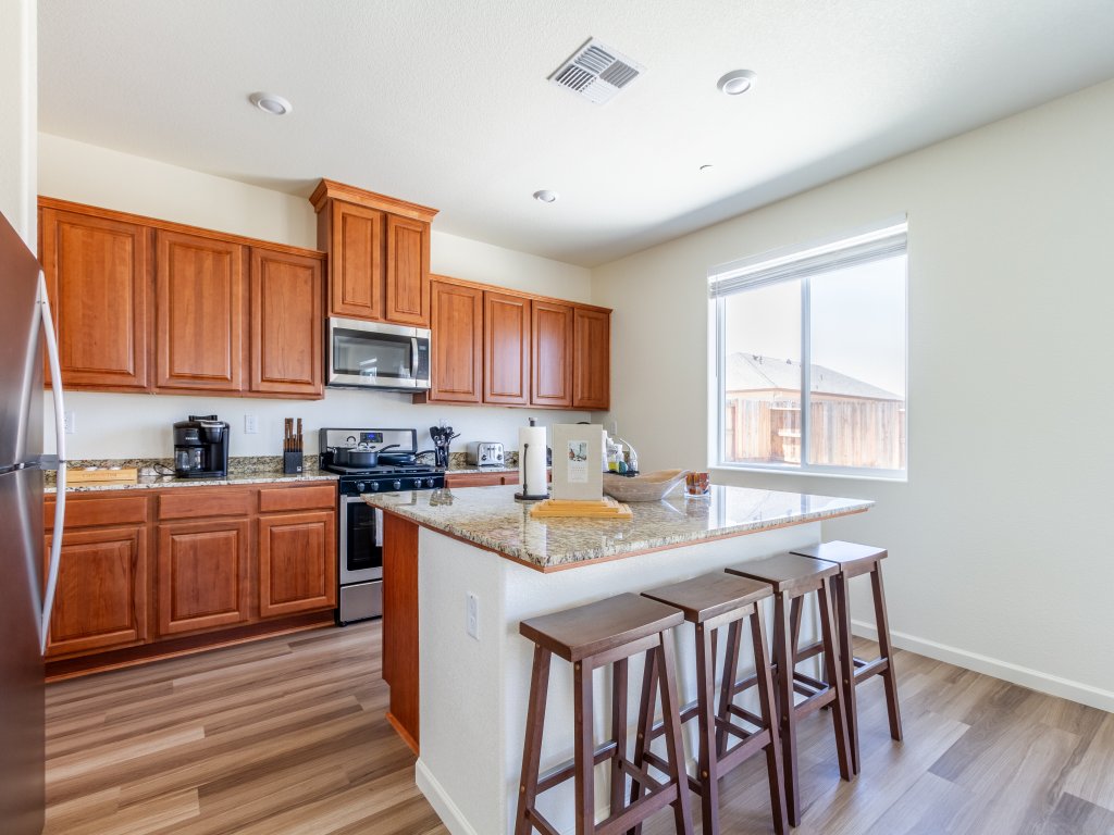 5BR Home | Hard Rock Casino & Beale AFB Area Vacation Rental in California - RedAwning