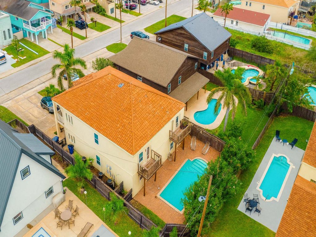 *Cozy 4 plex * Pool *Sleep Many *Super near Beach Vacation Rental in South Padre Island - RedAwning