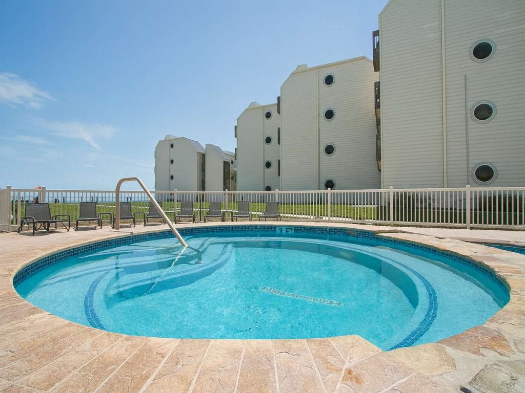 Beachfront Bargain " 2 Levels " 2 Pools & Hot Tubs Vacation Rental in South Padre Island - RedAwning