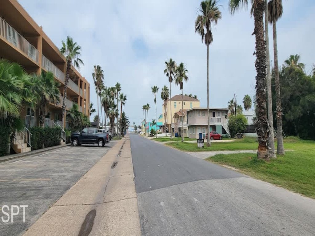 Max Walkable Location  " 1st Floor " 2 Patios Vacation Rental in South Padre Island - RedAwning