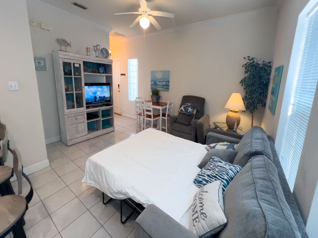 EZ Access 1st Floor  " 5 mins to Beach " Pool  Vacation Rental in South Padre Island - RedAwning
