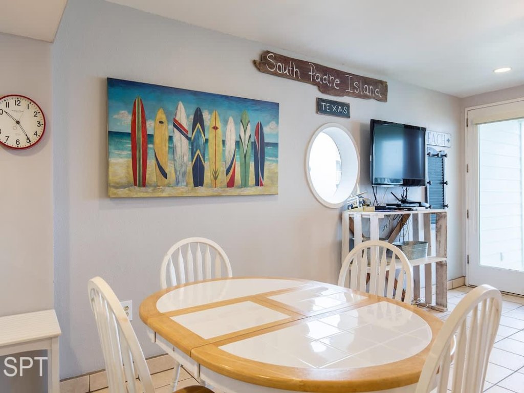 Poolside " Family Perfect " On Beach " 1st Floor Vacation Rental in South Padre Island - RedAwning