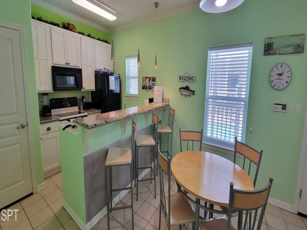 2BR 2 Kings, Steps to Beach, Entertainment SPI Vacation Rental in South Padre Island - RedAwning