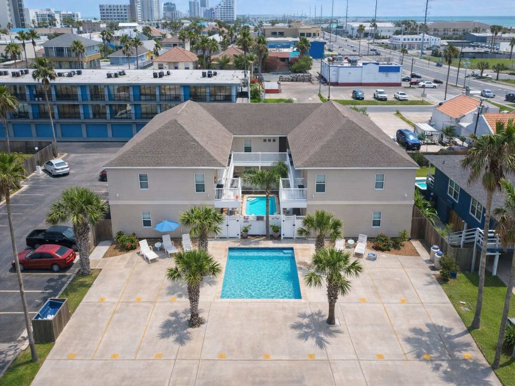 2BR 2 Kings, Steps to Beach, Entertainment SPI Vacation Rental in South Padre Island - RedAwning