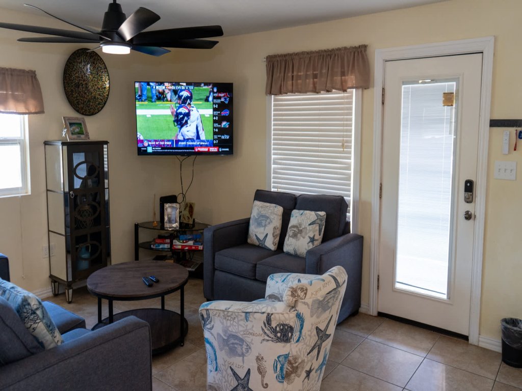 * 4 bedroom 2 Level Home * 50 yards from Beach Vacation Rental in South Padre Island - RedAwning