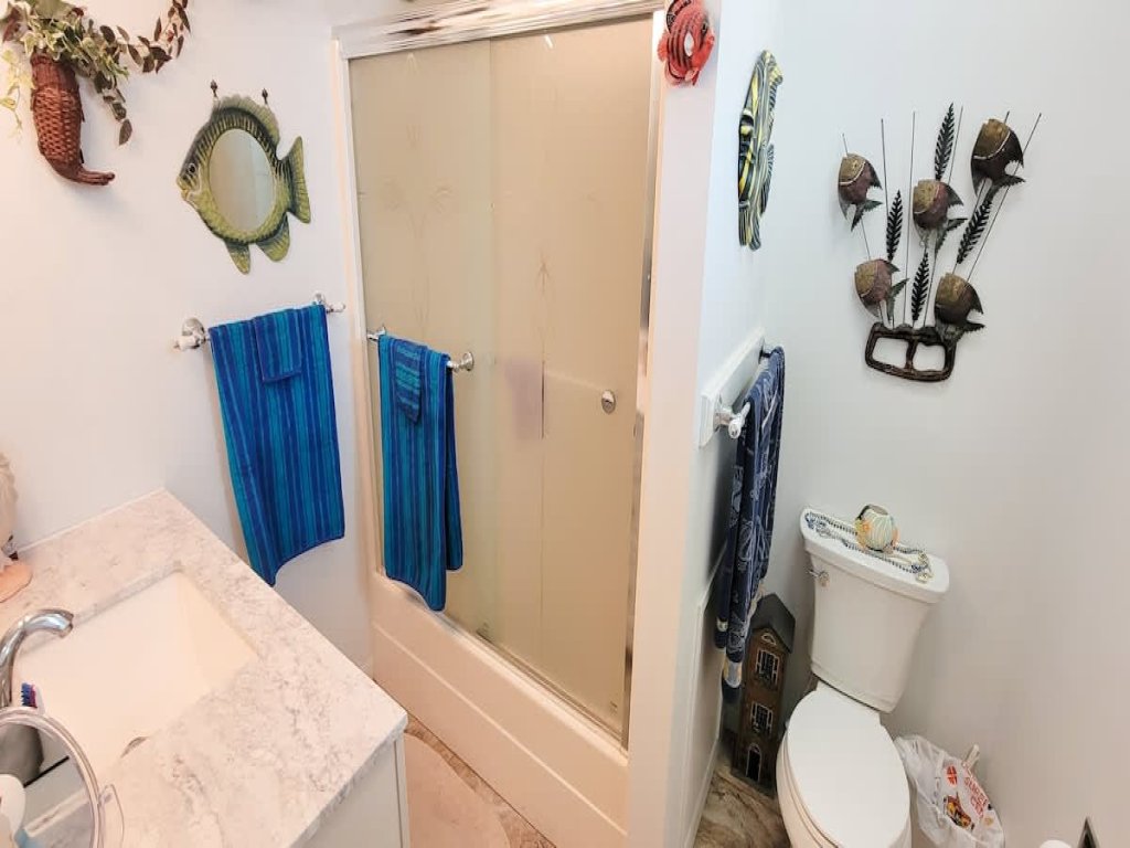 *Waterfront & Boat Slip 3 bedr Home * Deck * BBQ Vacation Rental in Port Isabel - RedAwning