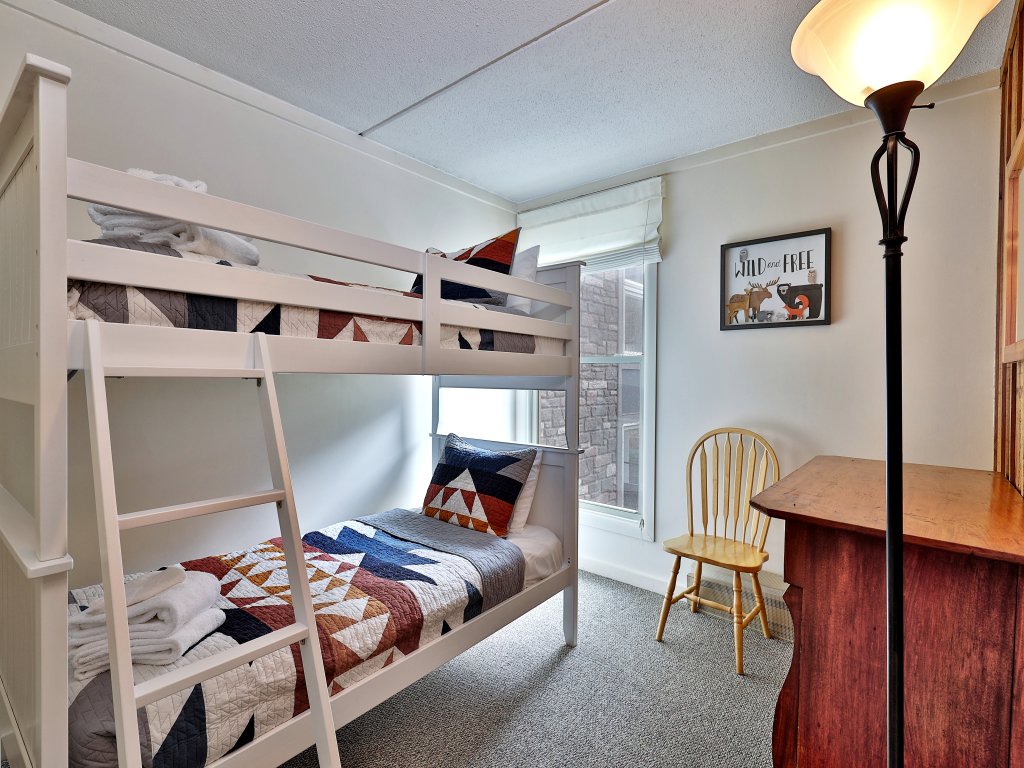 Whiffletree Condo I5 (Snow Place like Whiffletree) Vacation Rental in Killington - RedAwning