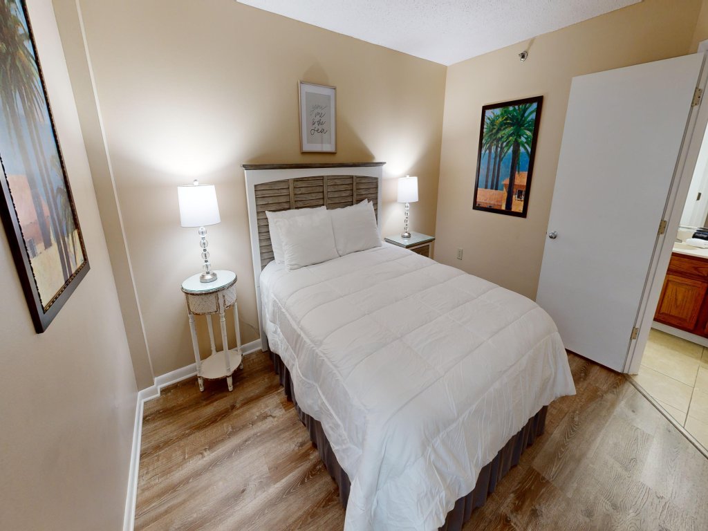 Inlet Reef 413 Vacation Rental in Destin - RedAwning