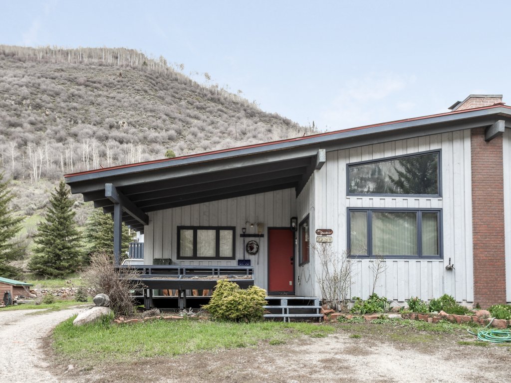 2009 W Chamonix Lane Vacation Rental in Vail - RedAwning