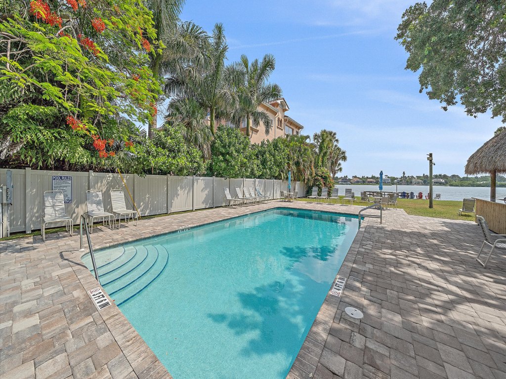 Siesta Sea Gem Vacation Rental in Siesta Key - RedAwning