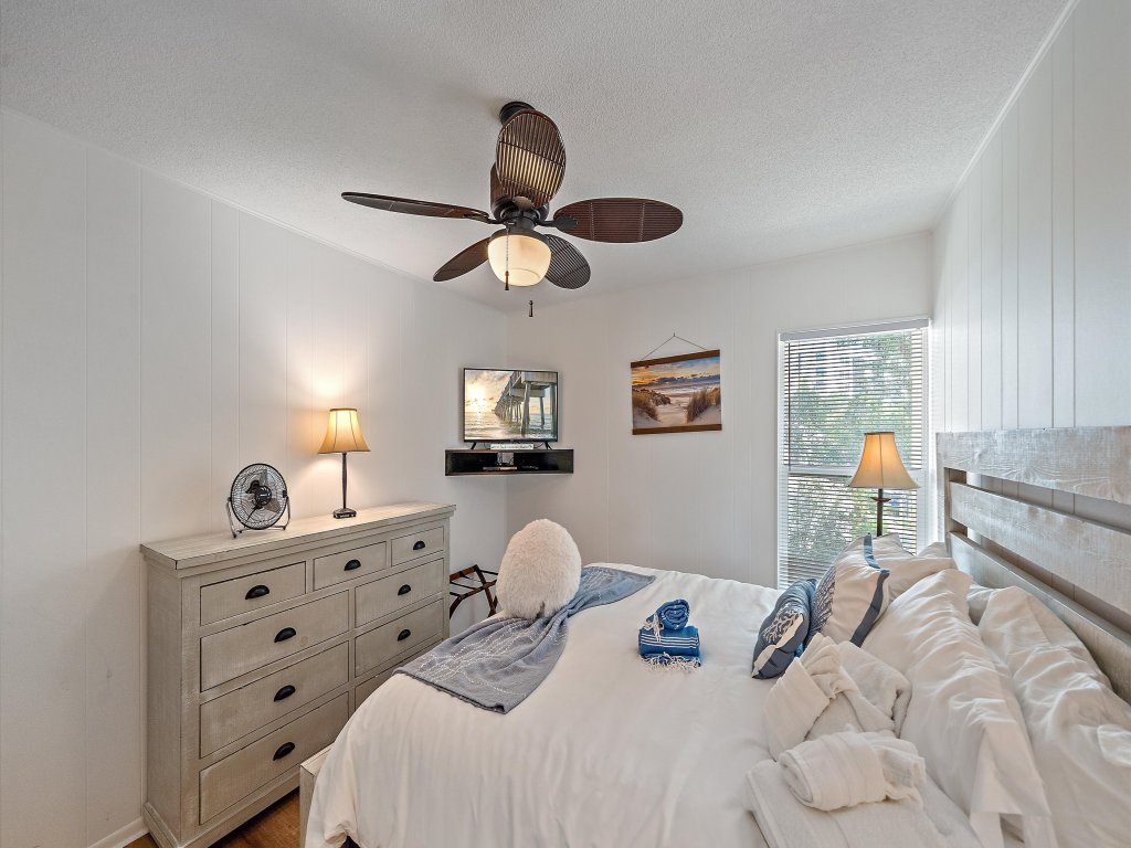 Siesta Sea Gem Vacation Rental in Siesta Key - RedAwning