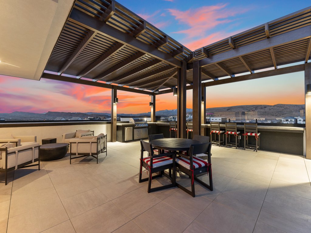 View to Renew Vacation Rental in St. George - RedAwning