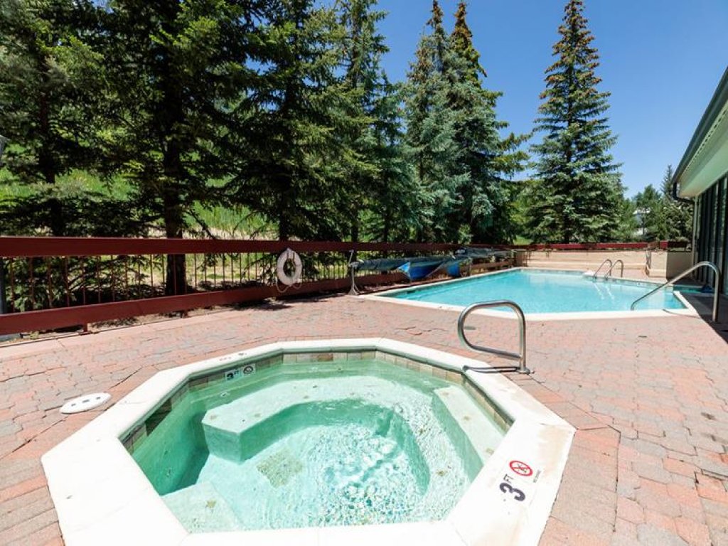 Strawberry Park #605 Vacation Rental in Beaver Creek - RedAwning