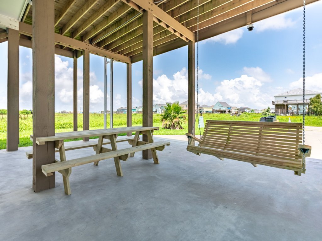 Tipsy Turtle Vacation Rental in Texas - RedAwning
