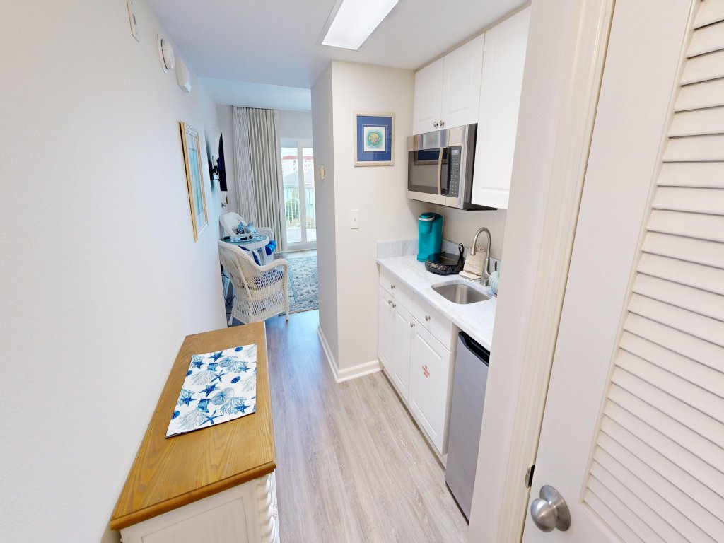 SeaCrest 515A Vacation Rental in Fort Walton Beach - RedAwning
