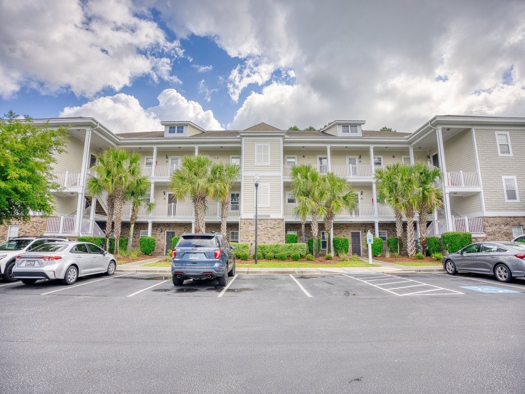 321 Willow Bend Vacation Rental in North Myrtle Beach - RedAwning