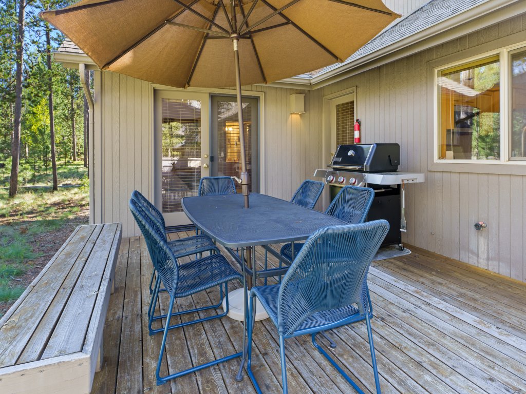37 Kinglet Vacation Rental in Sunriver - RedAwning