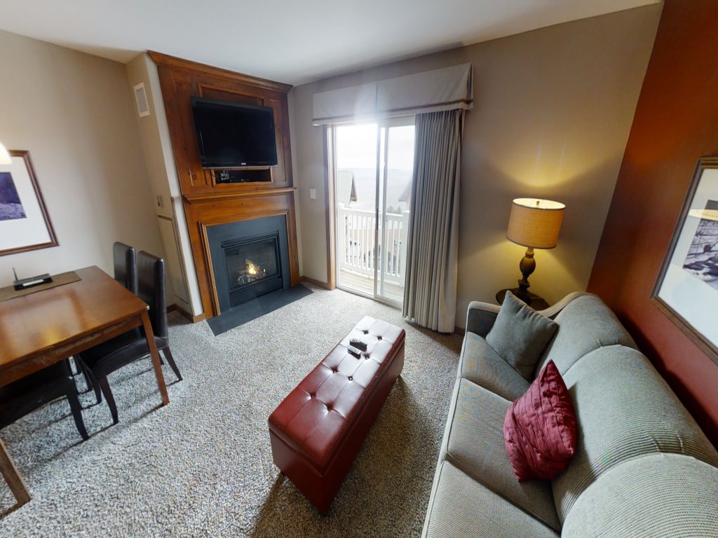 Allegheny Springs #312 - Brigham Studio Condo Vacation Rental in Snowshoe - RedAwning