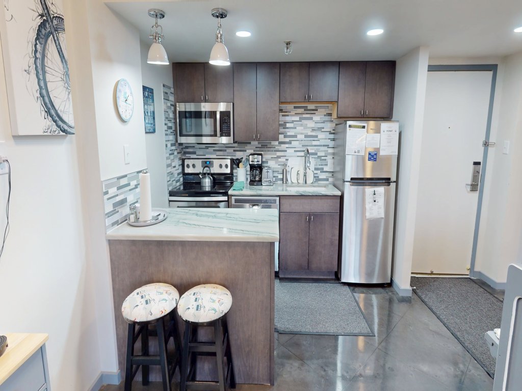 Silver Creek 1307/09 - Brigham Two Bedroom Condo Vacation Rental in Snowshoe - RedAwning