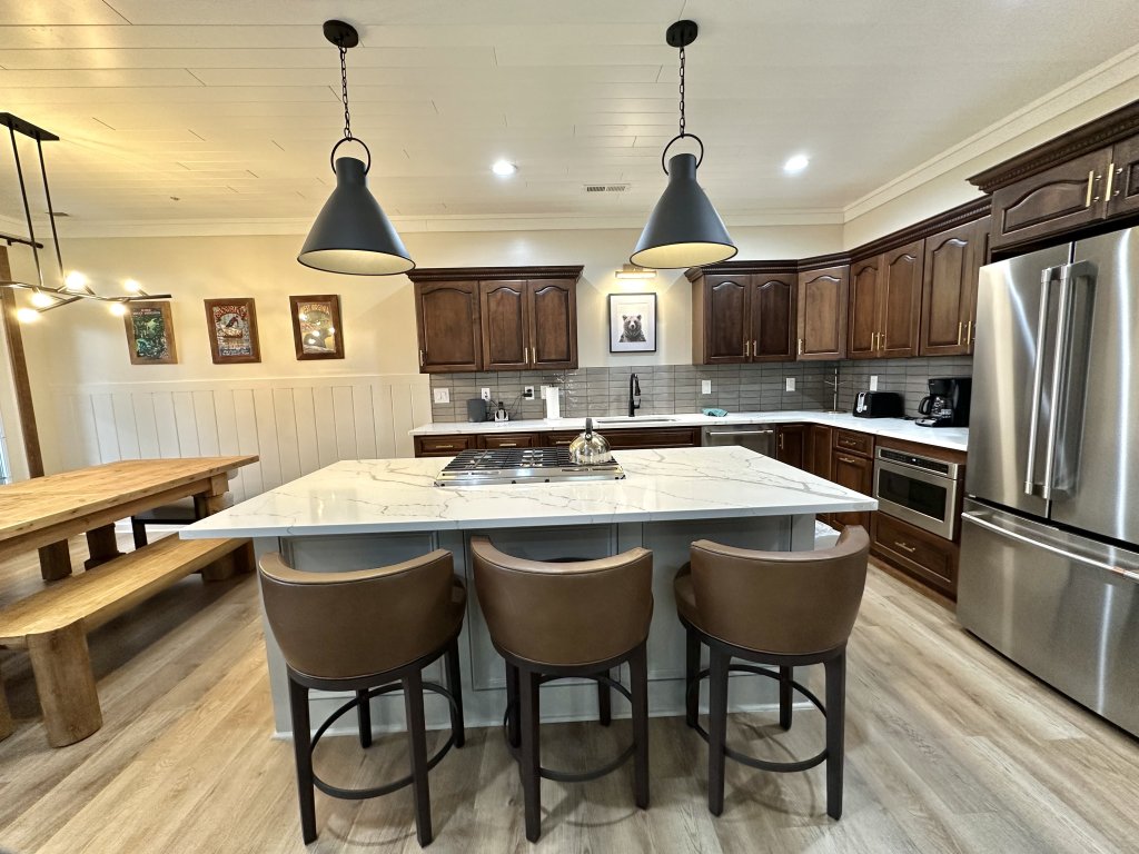 Black Bear Crossing 29 - Brigham Seven Bedroom Townhouse Vacation Rental in Snowshoe - RedAwning