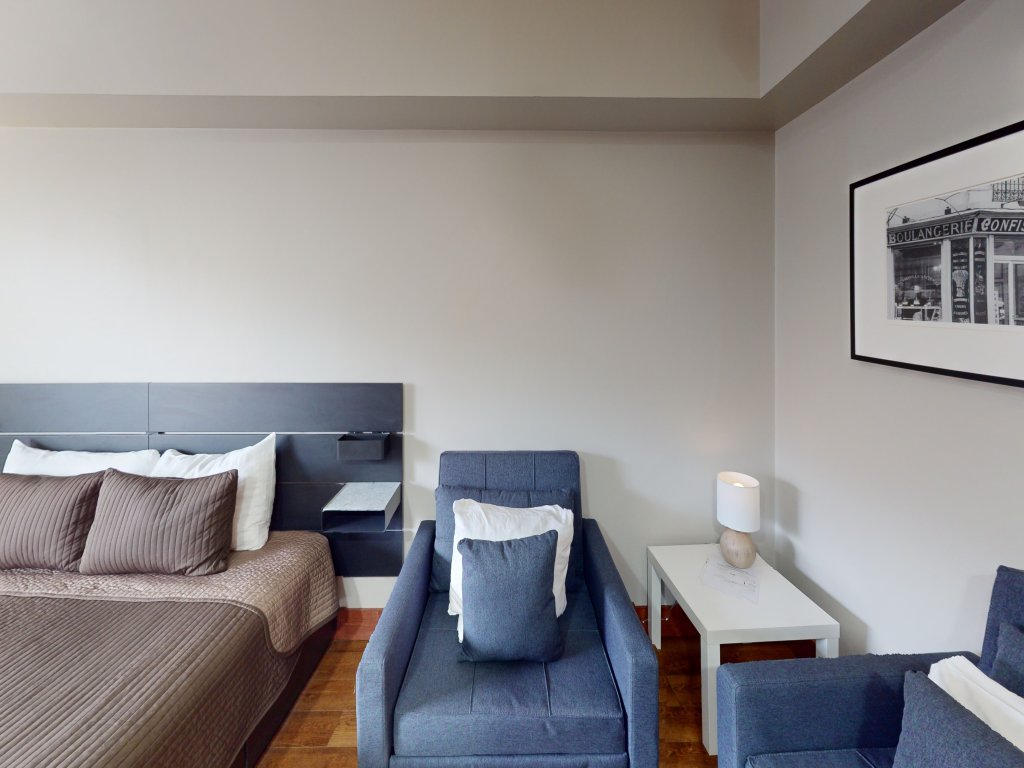 Highland House 212 - Brigham Junior Studio King Condo Vacation Rental in Snowshoe - RedAwning