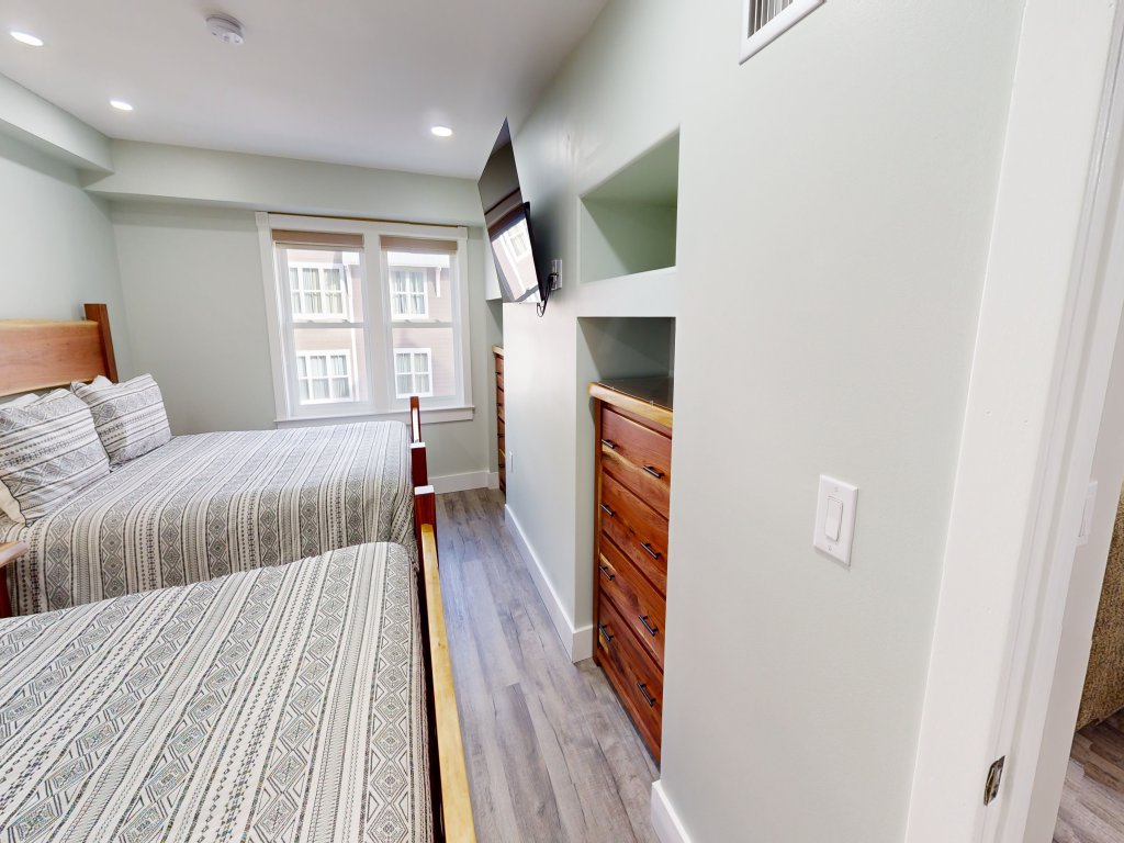 Seneca 313 - Brigham One Bedroom Plus Condo Vacation Rental in Snowshoe - RedAwning