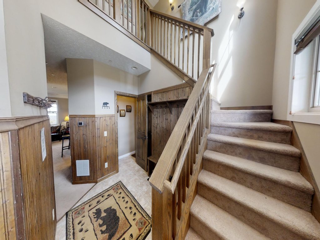 Black Bear Crossing 05 - Brigham Five Bedroom Townhouse Vacation Rental in Snowshoe - RedAwning