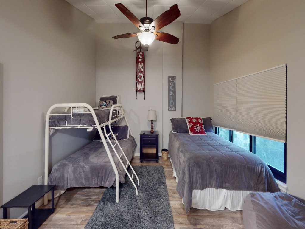 Silver Creek 1515 - Brigham One Bedroom Loft Condo Vacation Rental in Snowshoe - RedAwning