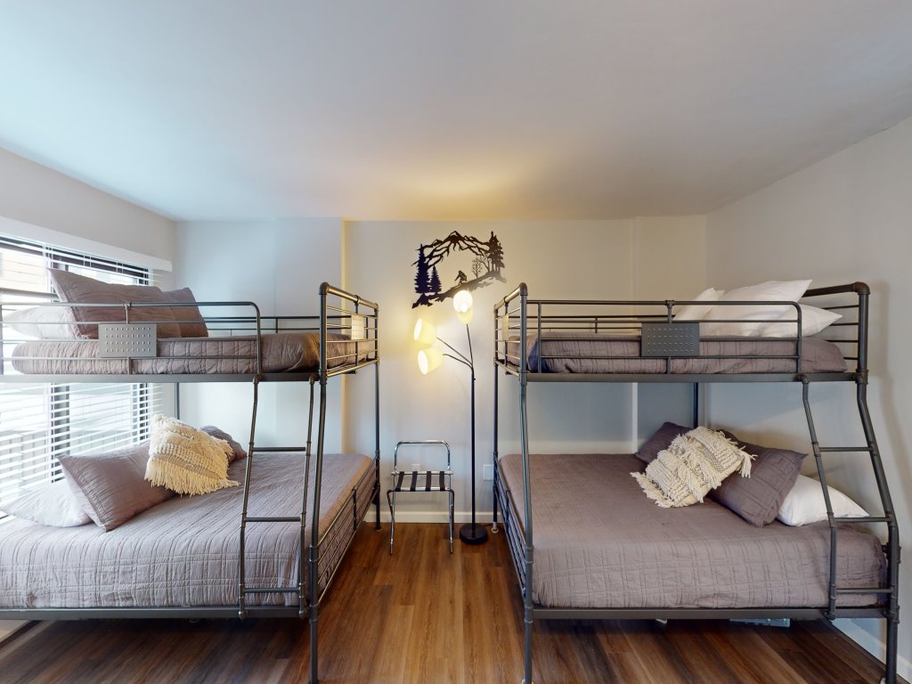 Silver Creek 1308 - Brigham Two Bedroom Condo Vacation Rental in Snowshoe - RedAwning