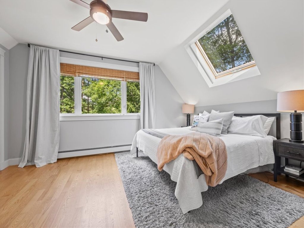 LAKEVIEW BLISS LIMIT 8 Vacation Rental in Maine - RedAwning