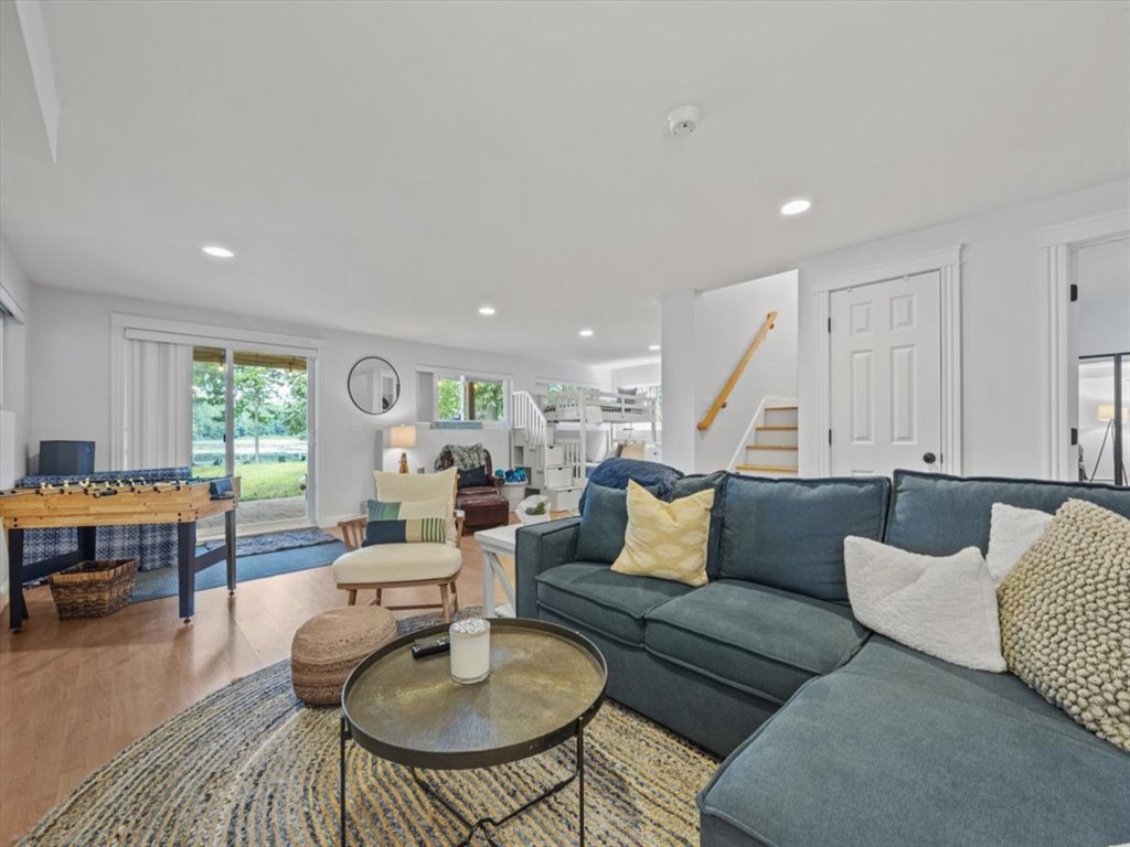 LAKEVIEW BLISS LIMIT 8 Vacation Rental in Maine - RedAwning