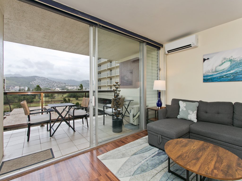 Waikiki Oasis 1-Bedroom on Nahua Vacation Rental in Honolulu - RedAwning