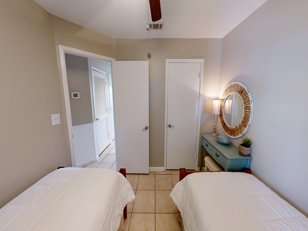 Poolside Villas 308 Vacation Rental in Destin - RedAwning