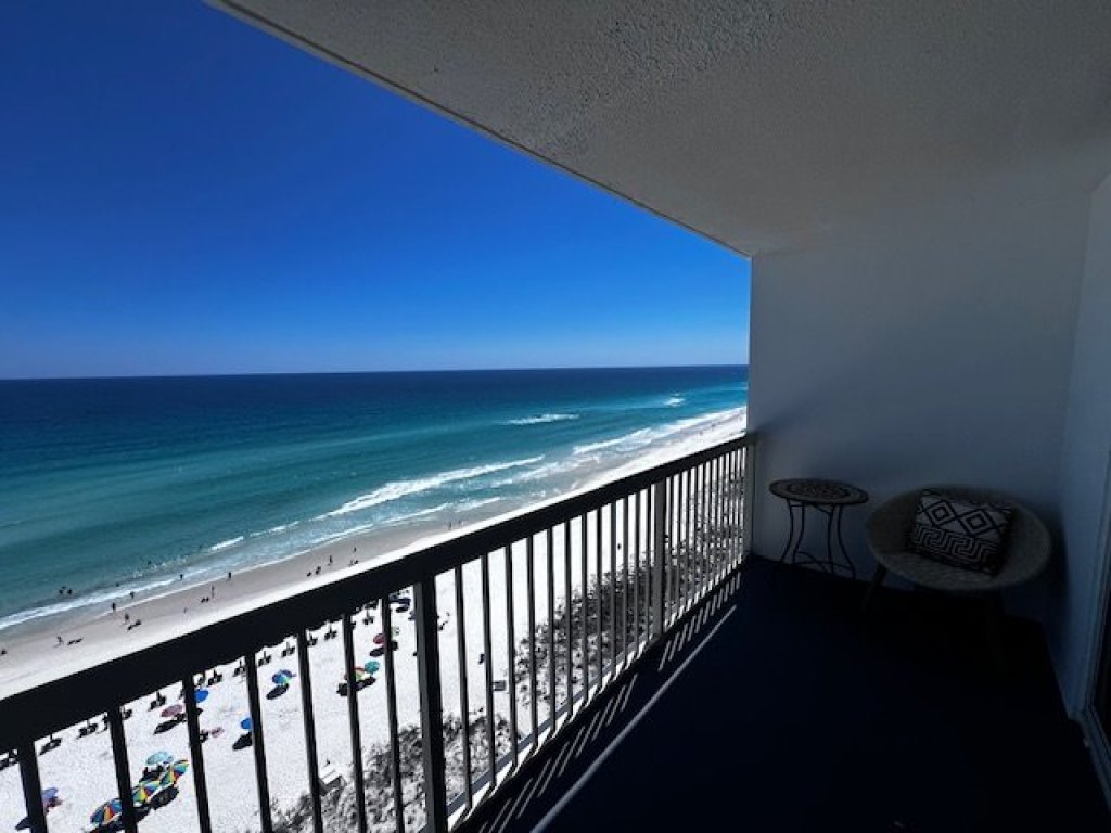 Pelican Beach 1508 Vacation Rental in Destin - RedAwning