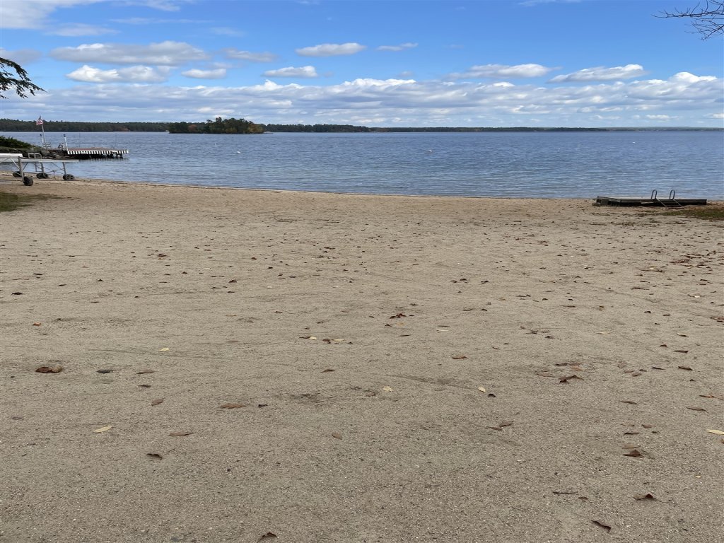 DAYBREAK  LIMIT 8 Vacation Rental in Maine - RedAwning