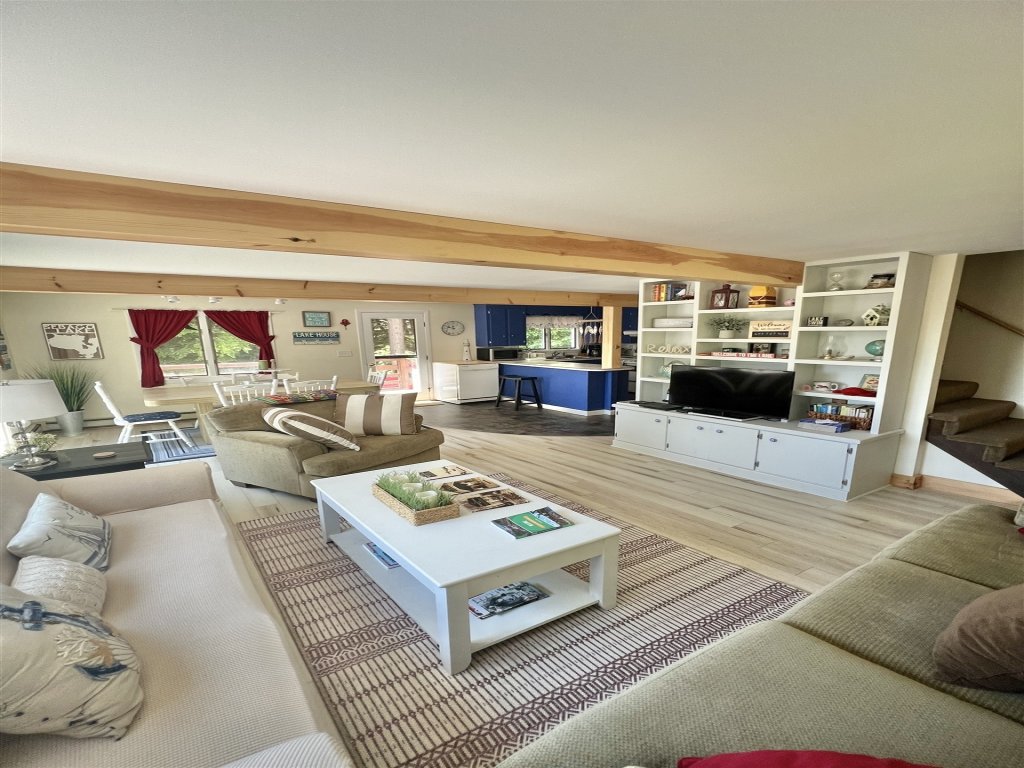DAYBREAK  LIMIT 8 Vacation Rental in Maine - RedAwning