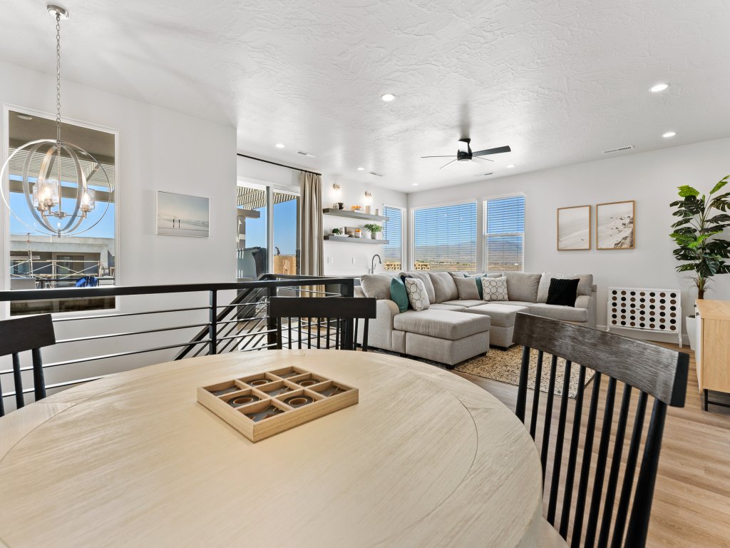 Red Desert Oasis Vacation Rental in St. George - RedAwning