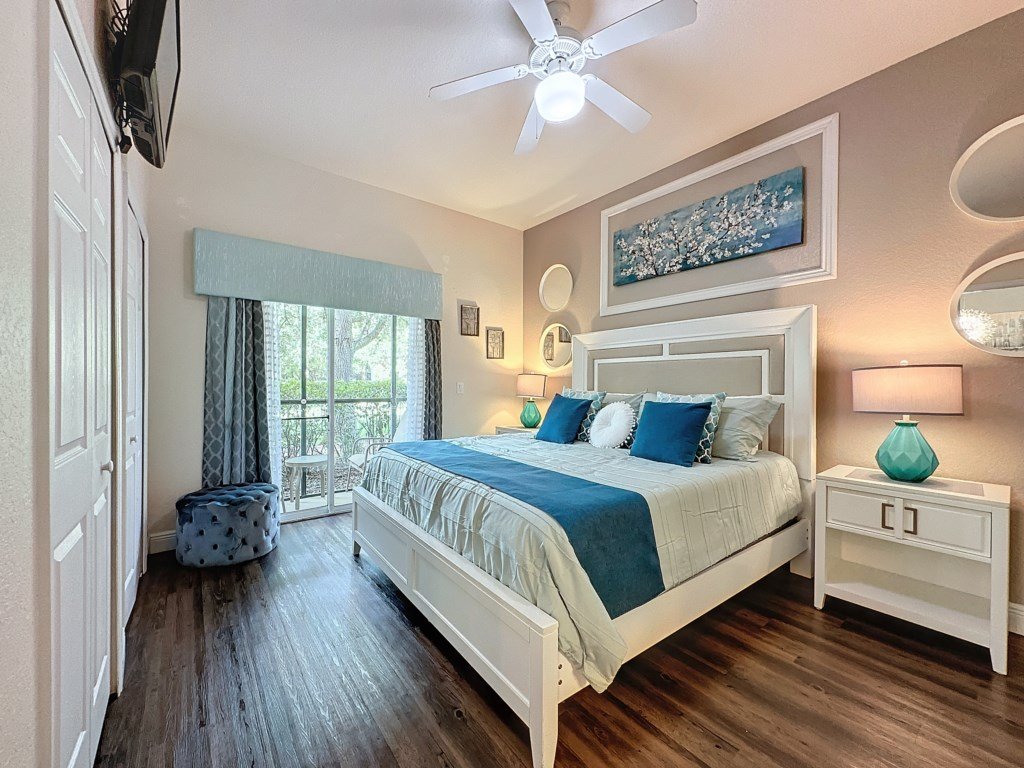 Three Bed 2 Bath Condo Bahama Bay Resort Vacation Rental in Davenport - RedAwning