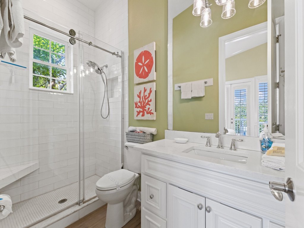 Splash of Lime Vacation Rental in Holmes Beach - RedAwning