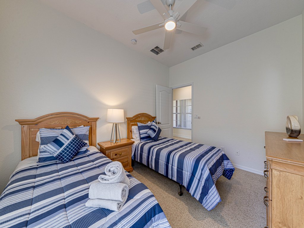 416BC-West Haven Vacation Rental in Davenport - RedAwning