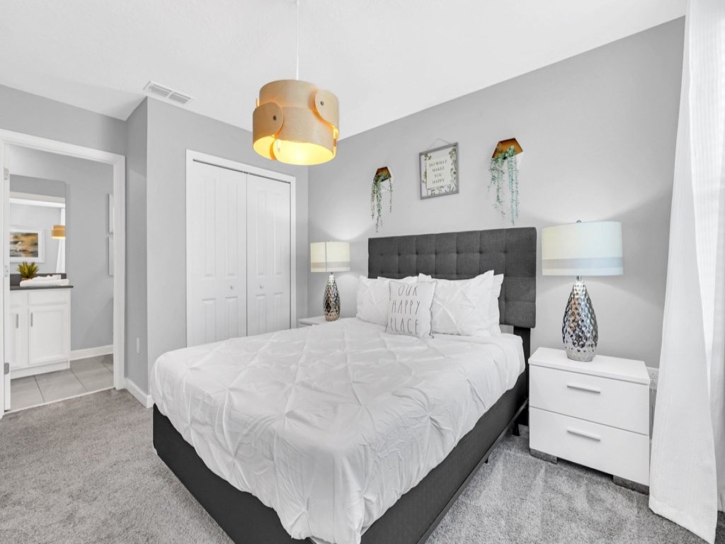 Storey Lake 6 bed Home- King Master on 1st Floor Vacation Rental in Kissimmee - RedAwning