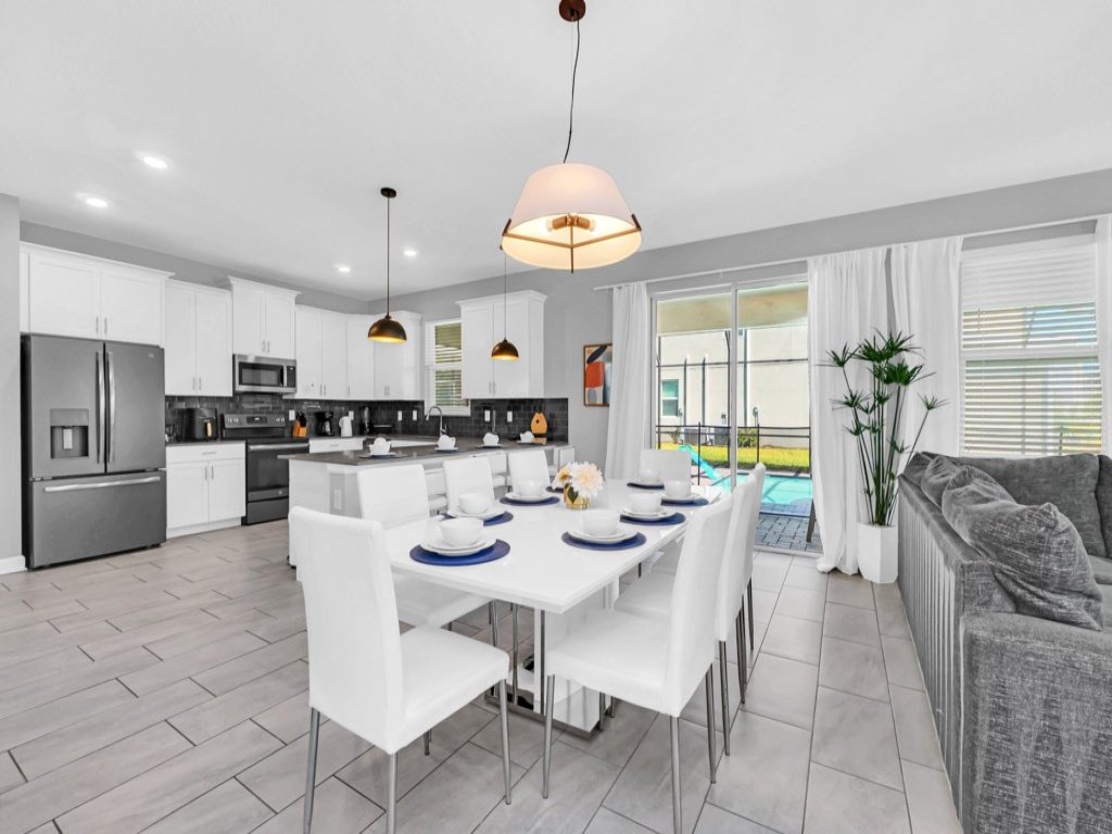 Storey Lake 6 bed Home- King Master on 1st Floor Vacation Rental in Kissimmee - RedAwning