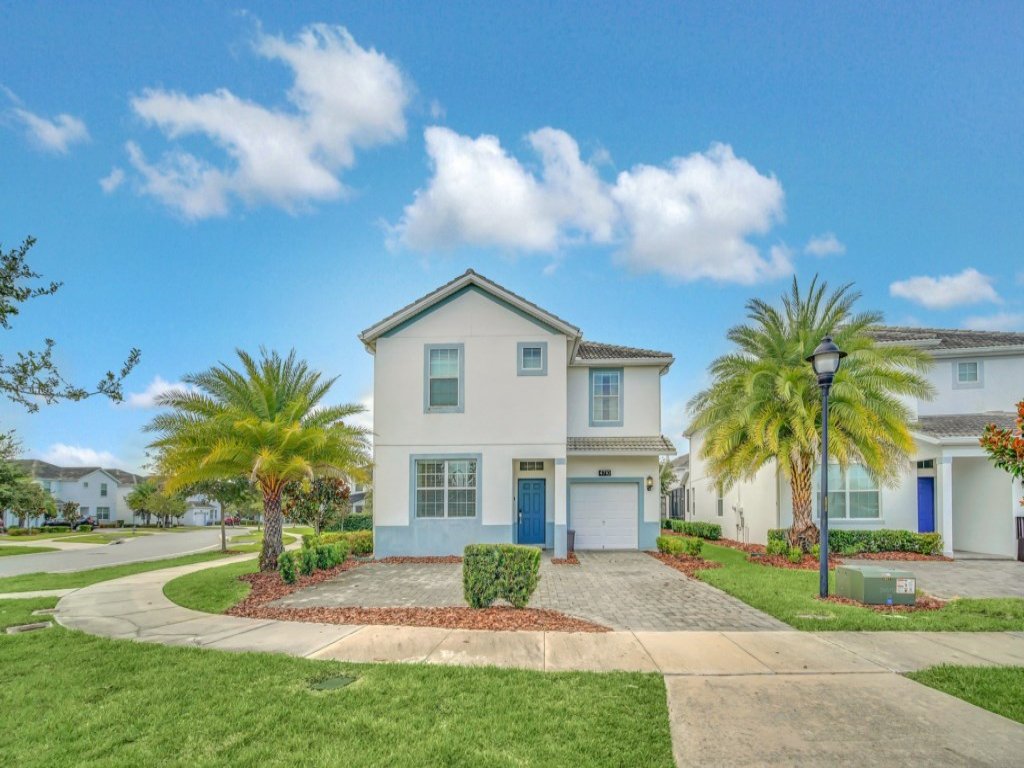 4710Kings Vacation Rental in Kissimmee - RedAwning