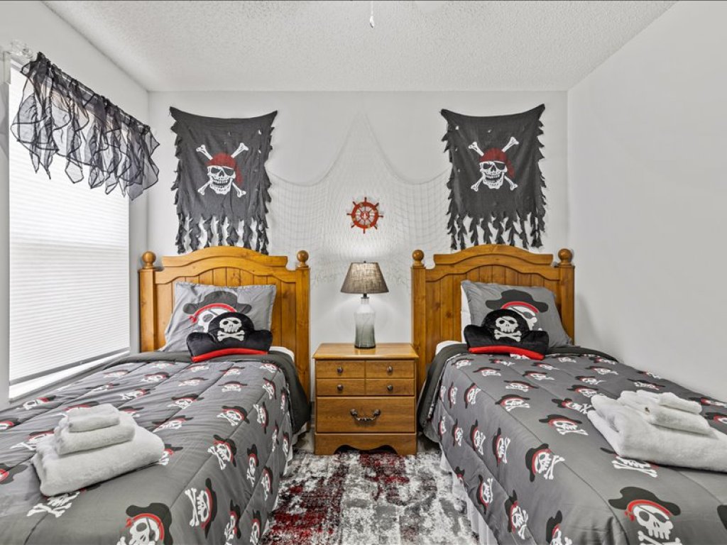 Treasure Hunt Retreat Vacation Rental in Kissimmee - RedAwning