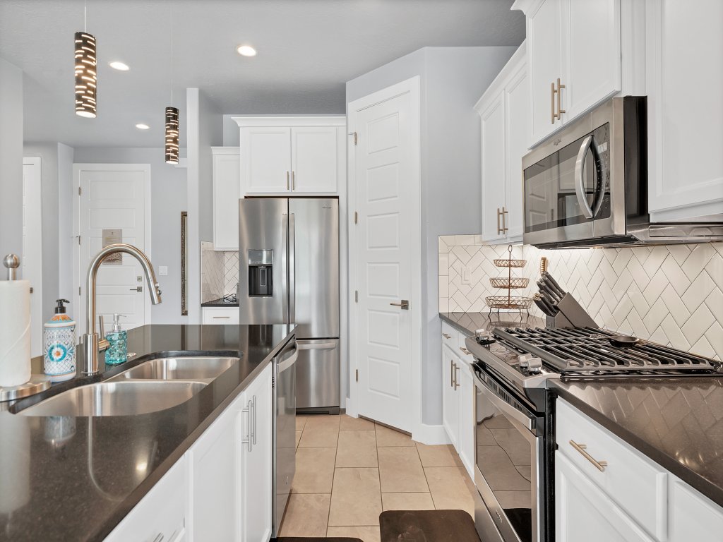 1 Top View Vacation Rental in St. George - RedAwning