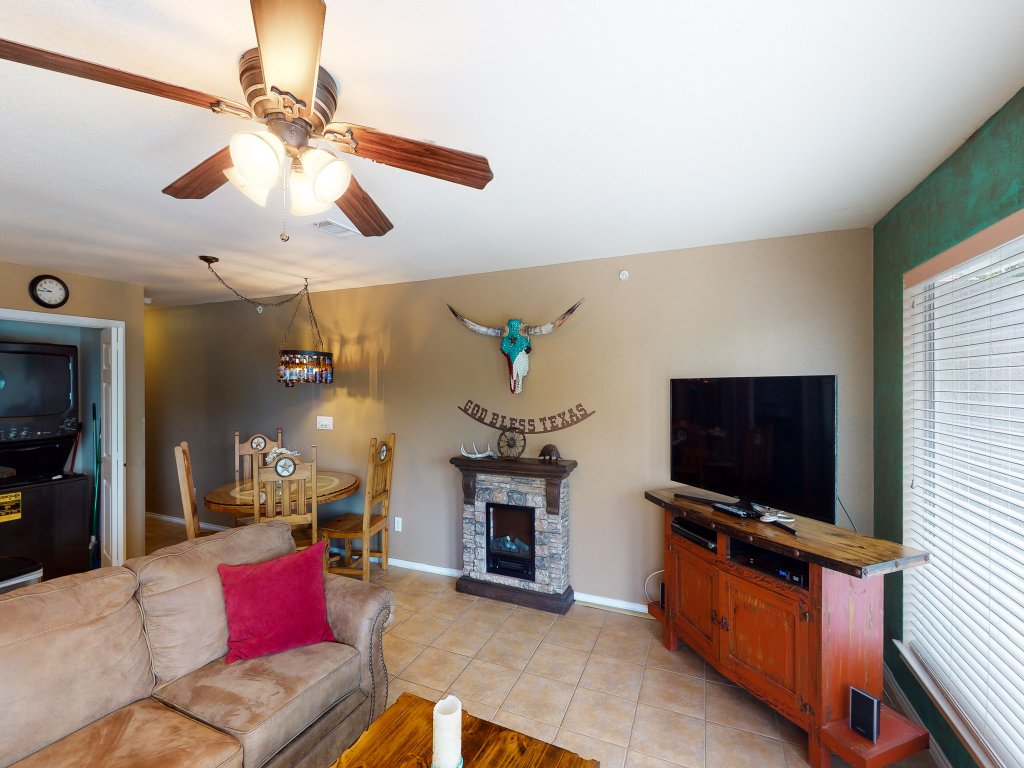 WW i303 Guadalupe Paradise! Vacation Rental in New Braunfels - RedAwning