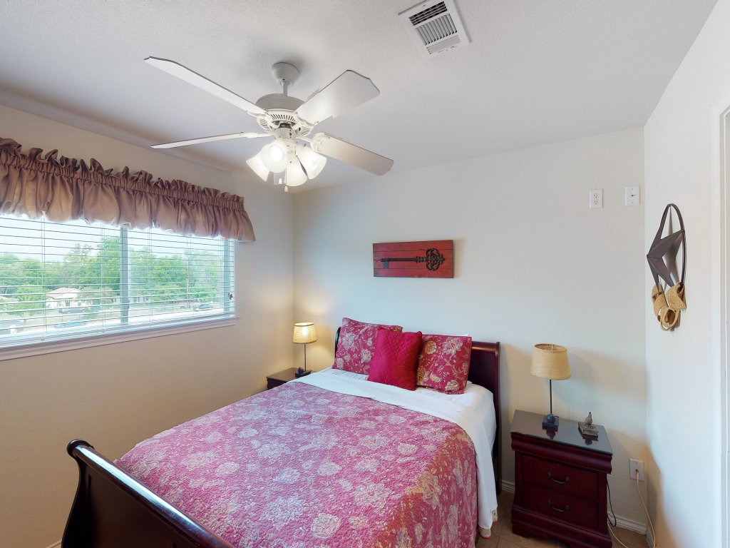 WW i303 Guadalupe Paradise! Vacation Rental in New Braunfels - RedAwning