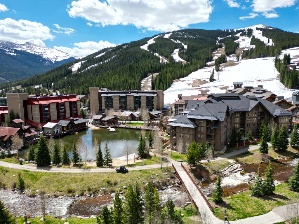 BE310 Bridge End Pet Friendly Vacation Rental in Copper Mountain - RedAwning