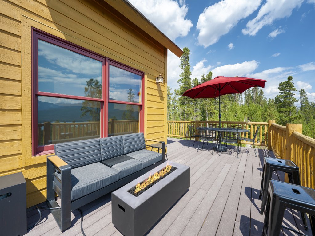 Grand Chalet at Grand Lake Vacation Rental in Grand Lake - RedAwning